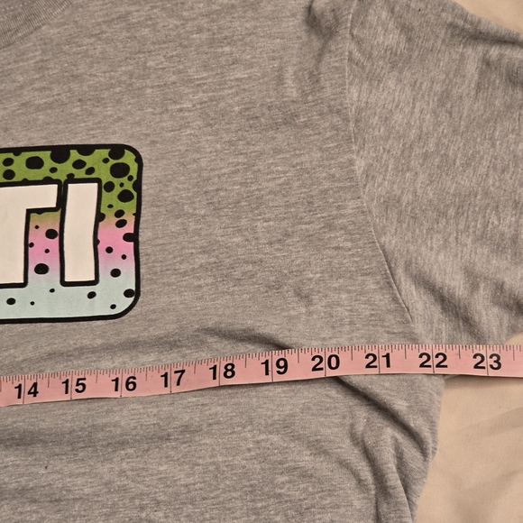 YETI Rainbow Trout Short Sleeve T-Shirt - Heather Gray - Large - Picture 10 of 10